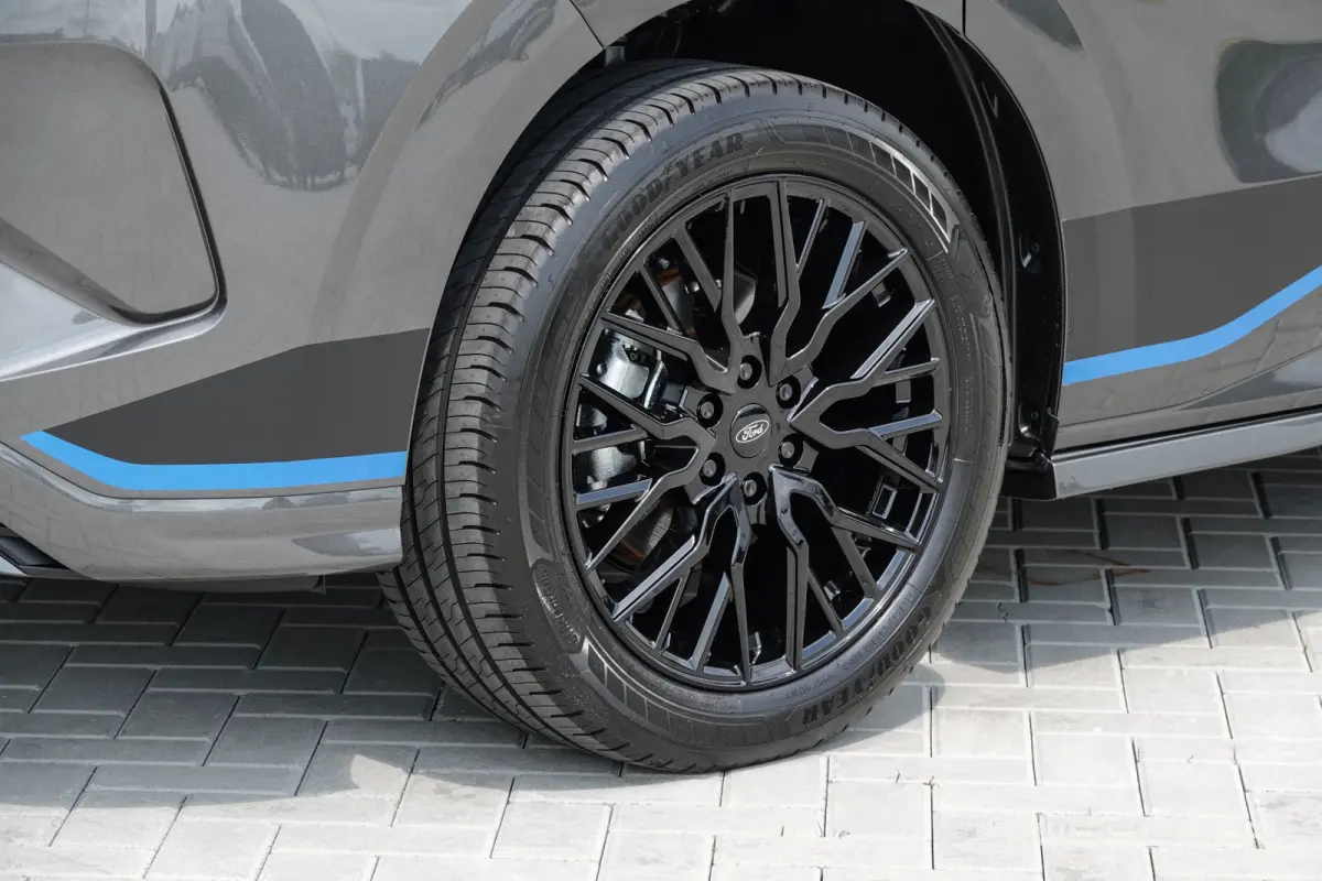 L2H1 218Pk Aut. | Nieuwe 71Kwh Accu | Sport 340 | 2xSchuifdeur | 360° Camera | B&O Sound | 19''