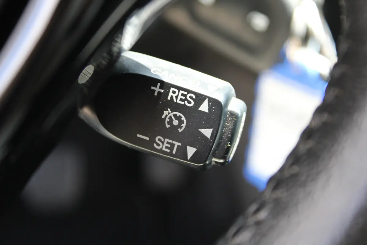 1.0 e-VTi Allure Climate Control | Touch Screen | Lichtmetalen Velgen | Bluetooth