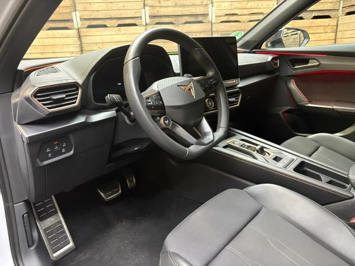 1.5 TSI e-Hybrid Business Black-line 360 camera Navi Clima LM