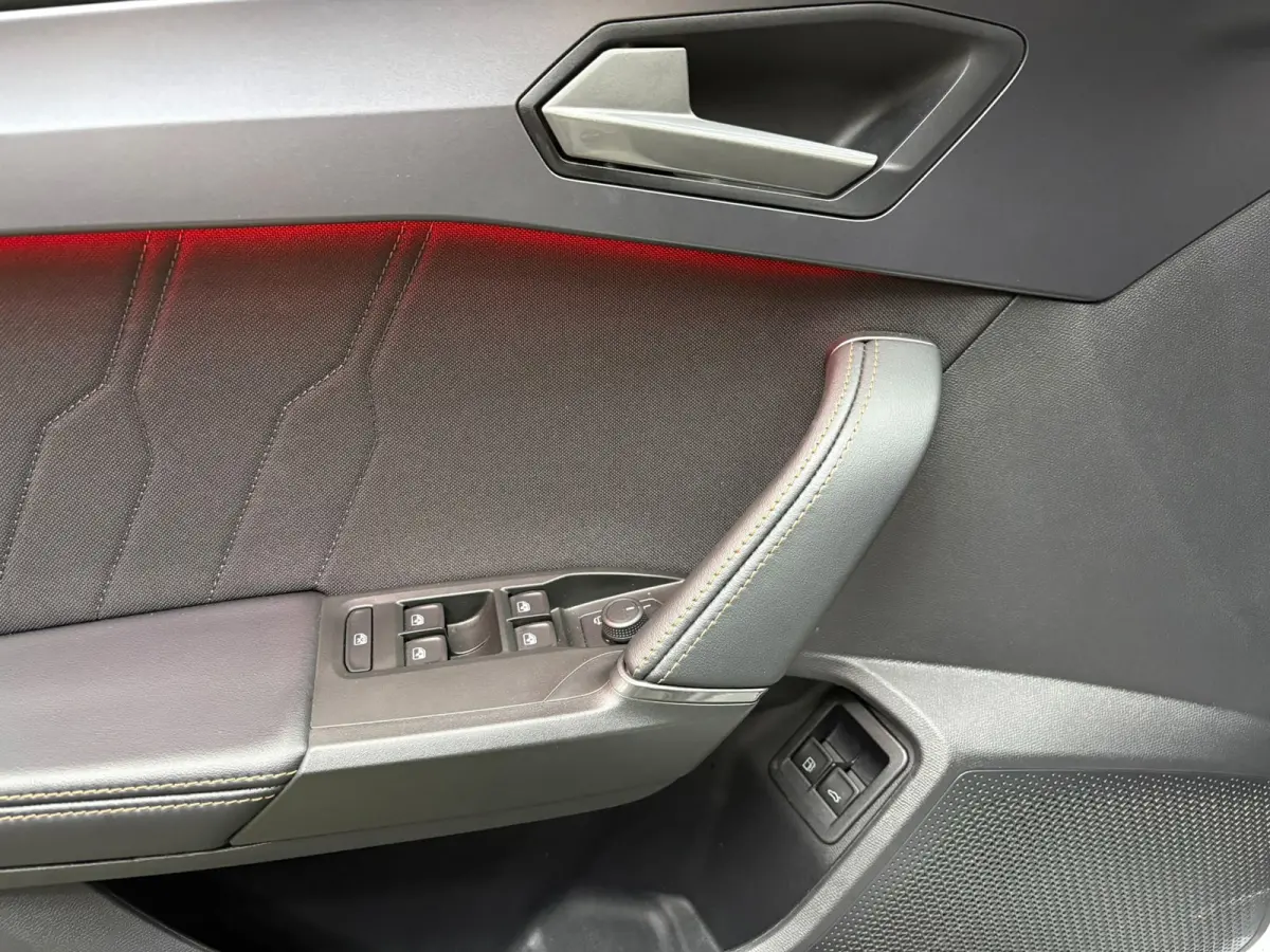 1.5 TSI e-Hybrid Business Black-line 360 camera Navi Clima LM