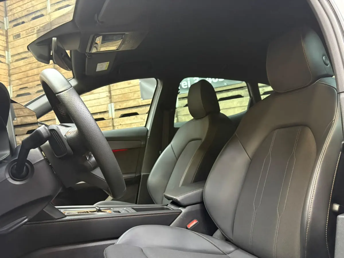 1.5 TSI e-Hybrid Business Black-line 360 camera Navi Clima LM