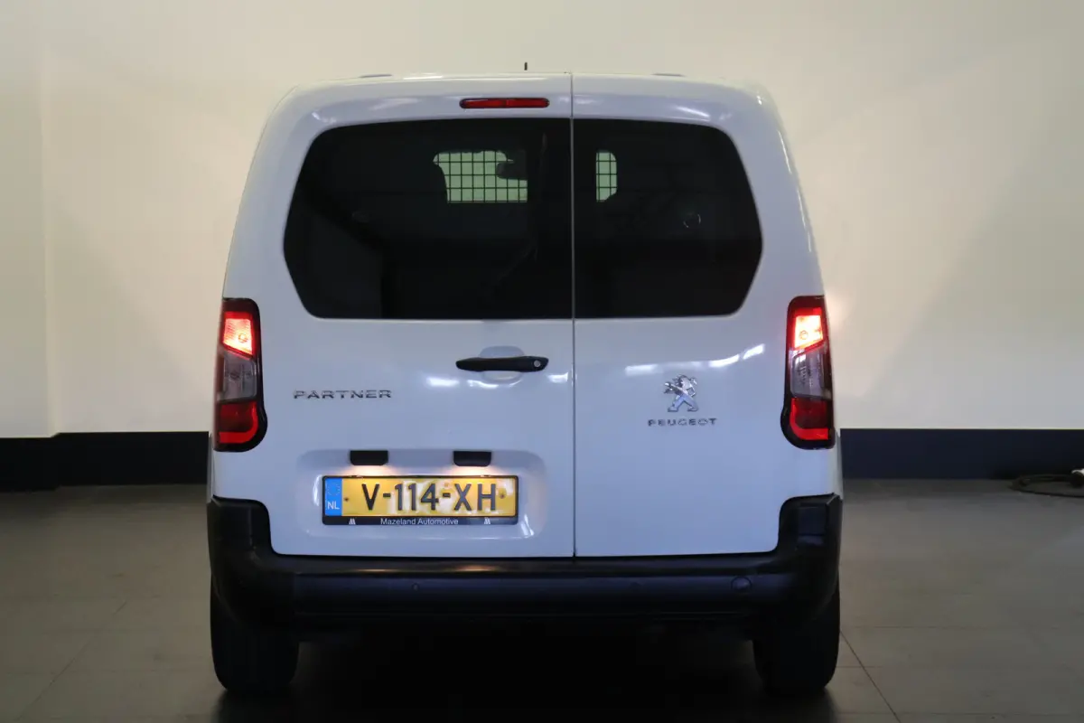 1.6 BlueHDI EURO 6 - Airco - Cruise - PDC - €7.499,- Excl. BTW