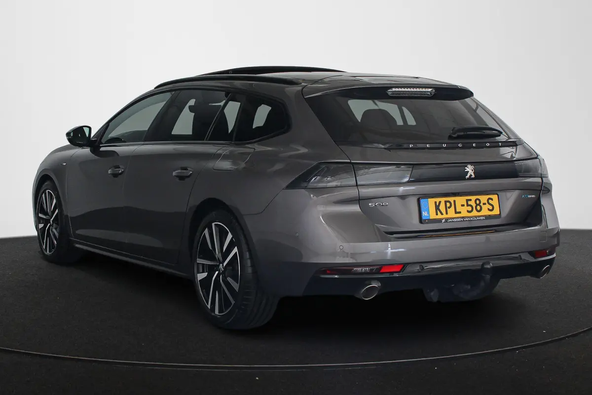 1.6 HYbrid GT Line 225PK Panoramadak Nappa Leder Trekhaak Massage