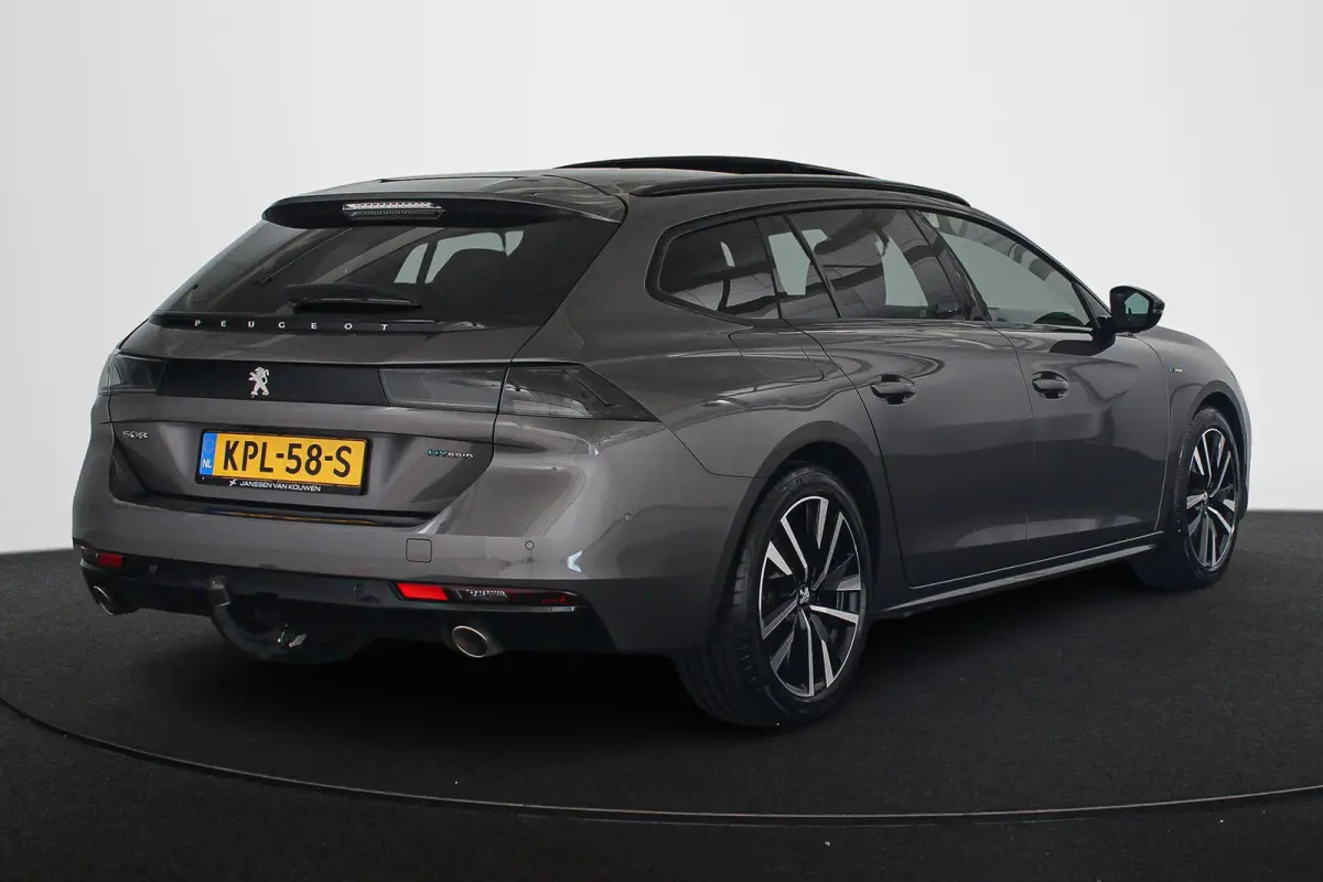 1.6 HYbrid GT Line 225PK Panoramadak Nappa Leder Trekhaak Massage
