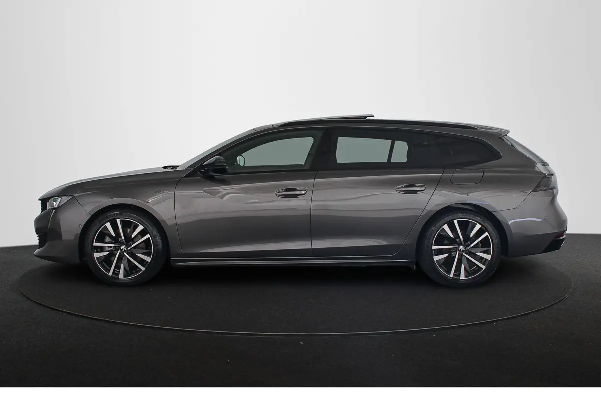 1.6 HYbrid GT Line 225PK Panoramadak Nappa Leder Trekhaak Massage