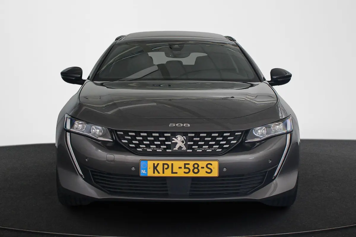 1.6 HYbrid GT Line 225PK Panoramadak Nappa Leder Trekhaak Massage