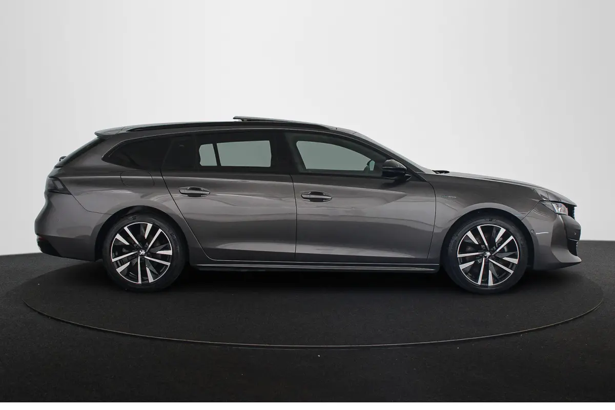 1.6 HYbrid GT Line 225PK Panoramadak Nappa Leder Trekhaak Massage