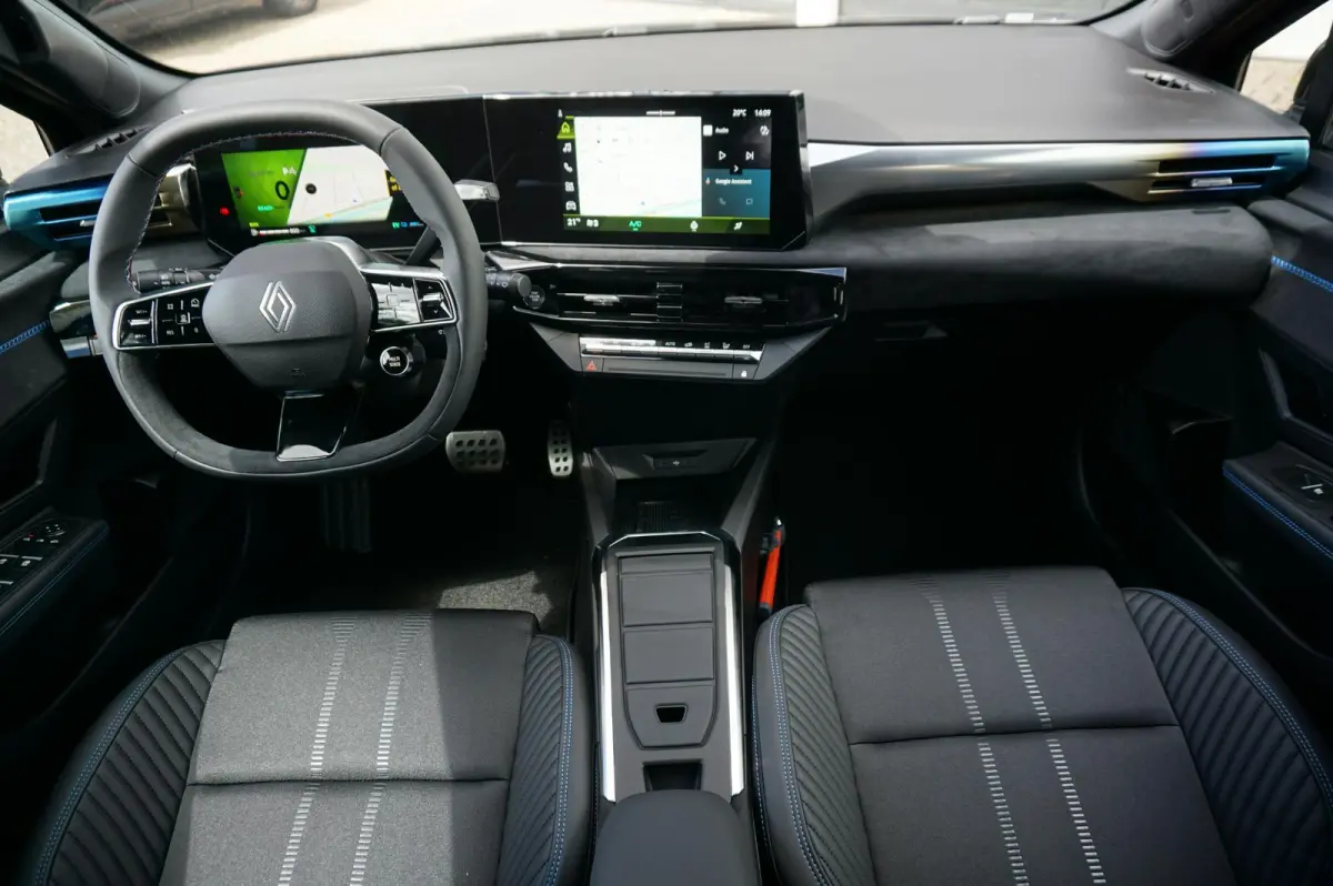 1.8 Hybrid 160 Esprit Alpine km stand 12