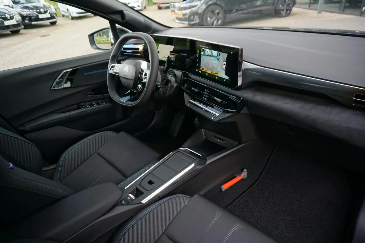 1.8 Hybrid 160 Esprit Alpine km stand 12