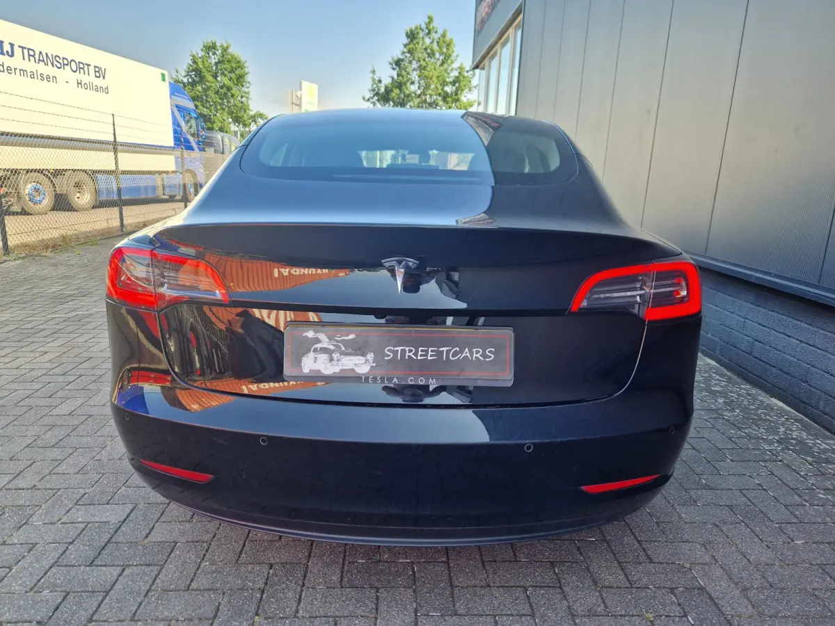 Standard RWD Plus 60 kWh /1e eig. /Incl BTW