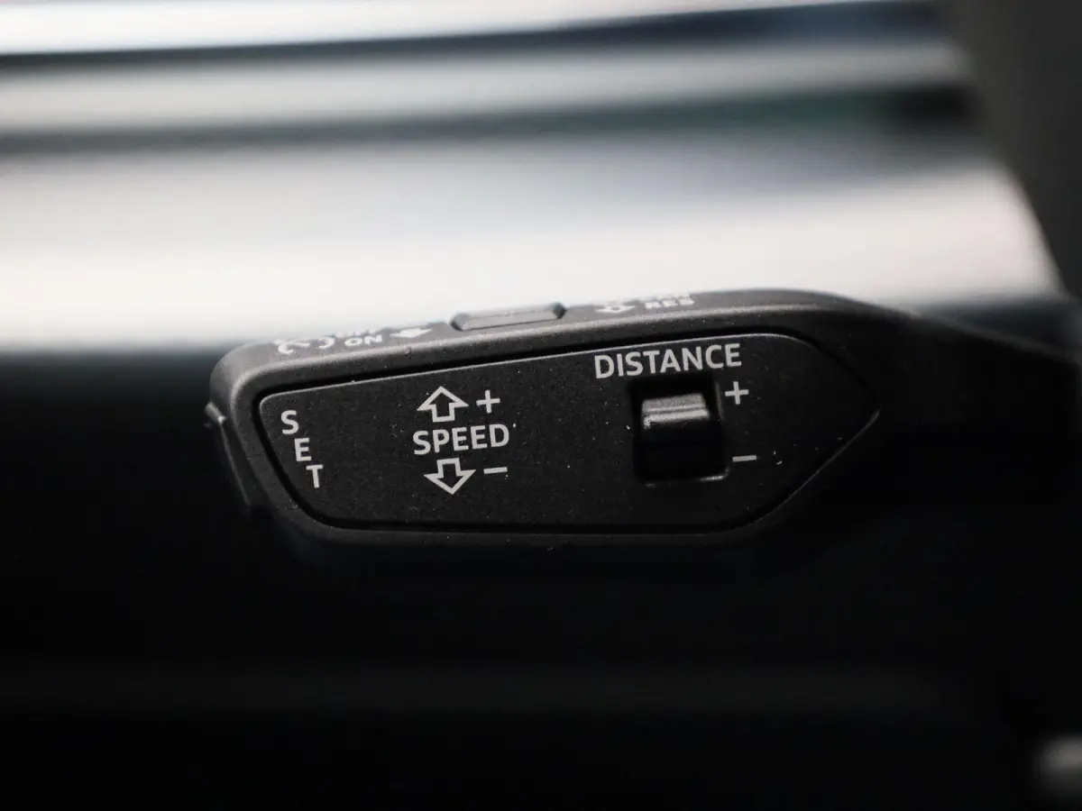 60 TFSI e quattro Pro Line S Competition 490 PK | Adaptive cruise control | Glazen panoramadak | Dodehoekdetectie | Luchtvering | Vierwielbesturing | Head-up display | Stoelventilatie voorin