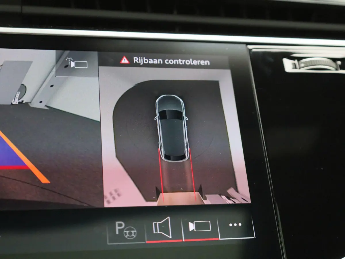 60 TFSI e quattro Pro Line S Competition 490 PK | Adaptive cruise control | Glazen panoramadak | Dodehoekdetectie | Luchtvering | Vierwielbesturing | Head-up display | Stoelventilatie voorin