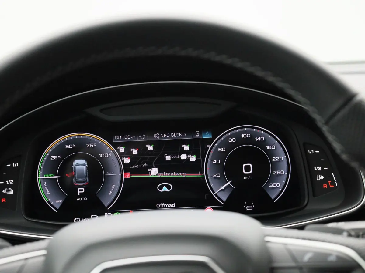 60 TFSI e quattro Pro Line S Competition 490 PK | Adaptive cruise control | Glazen panoramadak | Dodehoekdetectie | Luchtvering | Vierwielbesturing | Head-up display | Stoelventilatie voorin