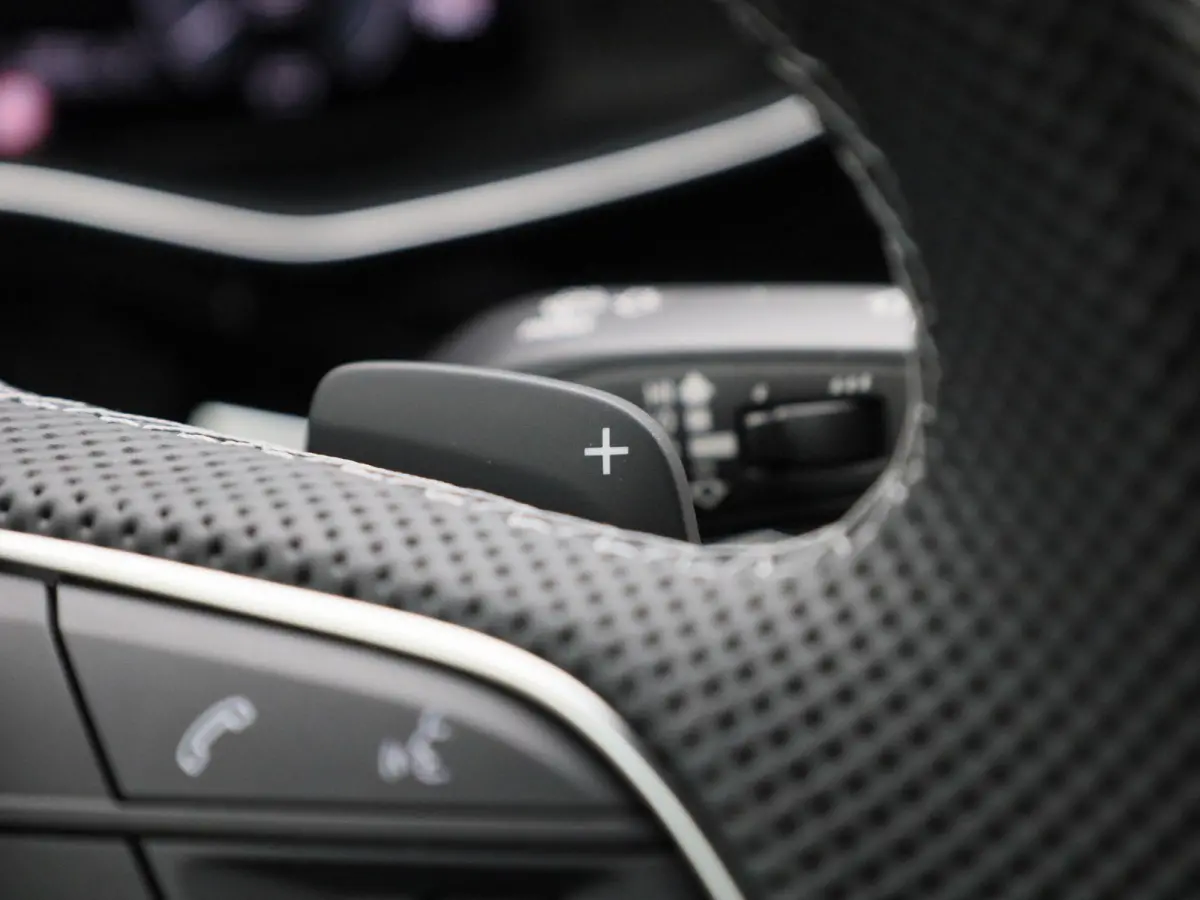 60 TFSI e quattro Pro Line S Competition 490 PK | Adaptive cruise control | Glazen panoramadak | Dodehoekdetectie | Luchtvering | Vierwielbesturing | Head-up display | Stoelventilatie voorin