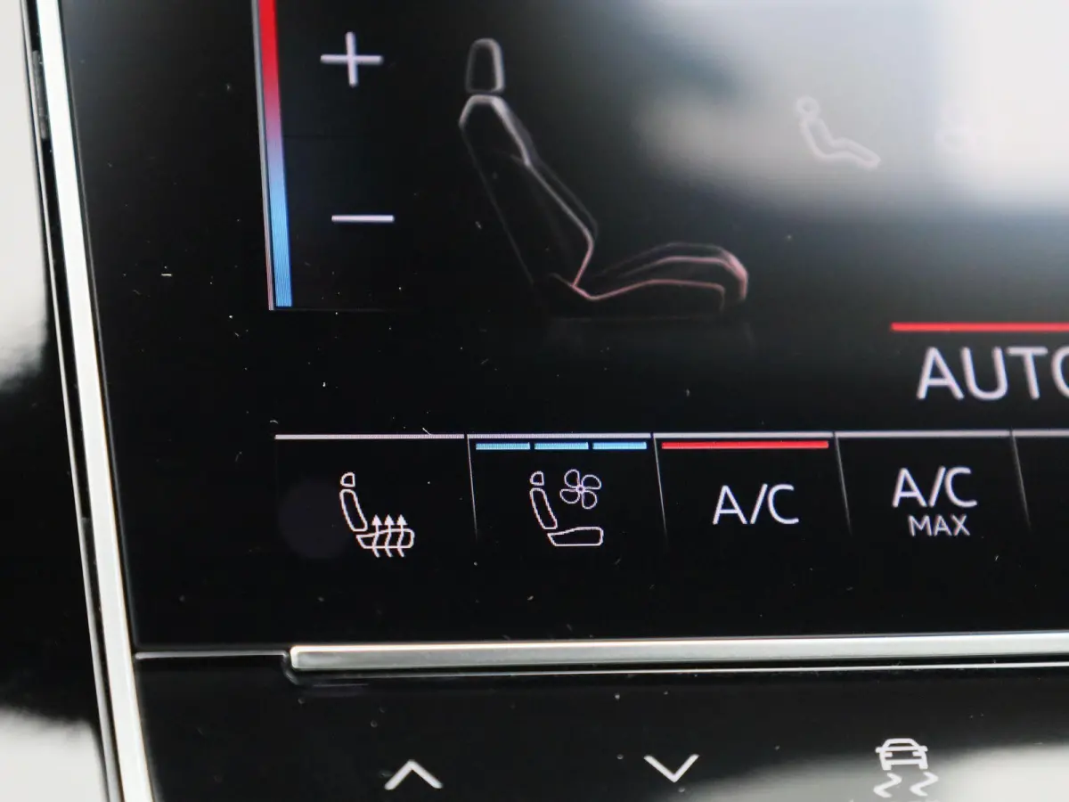 60 TFSI e quattro Pro Line S Competition 490 PK | Adaptive cruise control | Glazen panoramadak | Dodehoekdetectie | Luchtvering | Vierwielbesturing | Head-up display | Stoelventilatie voorin