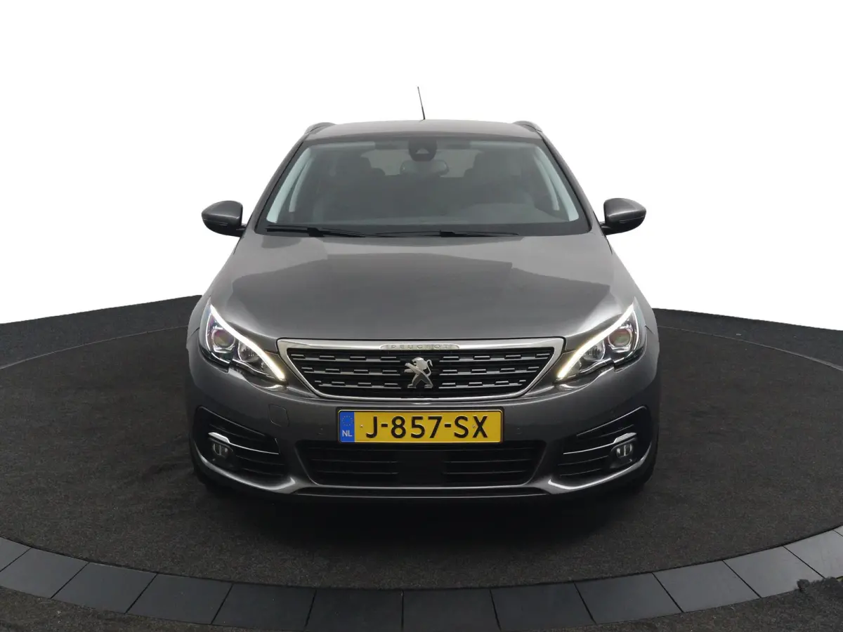 1.2 Premium*NAVI*ACC*HAAK*CAM*ECC*KEYLESS*CARPLAY*