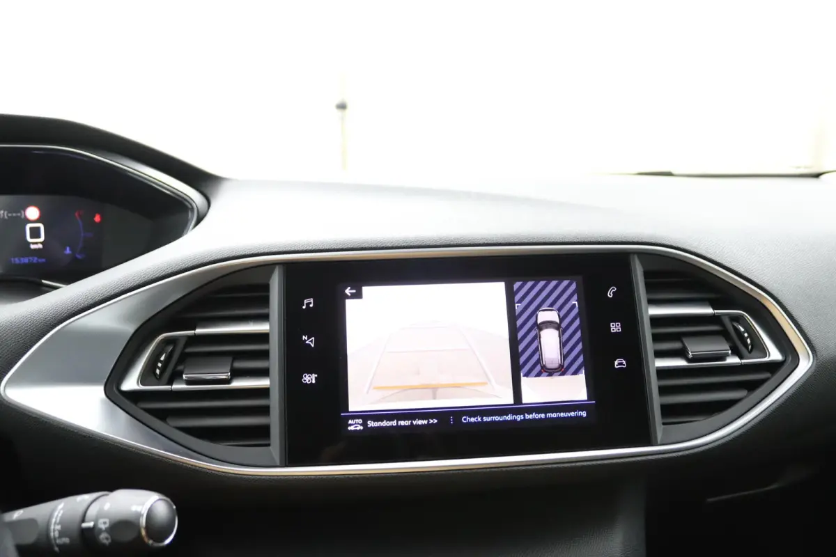 1.2 Premium*NAVI*ACC*HAAK*CAM*ECC*KEYLESS*CARPLAY*