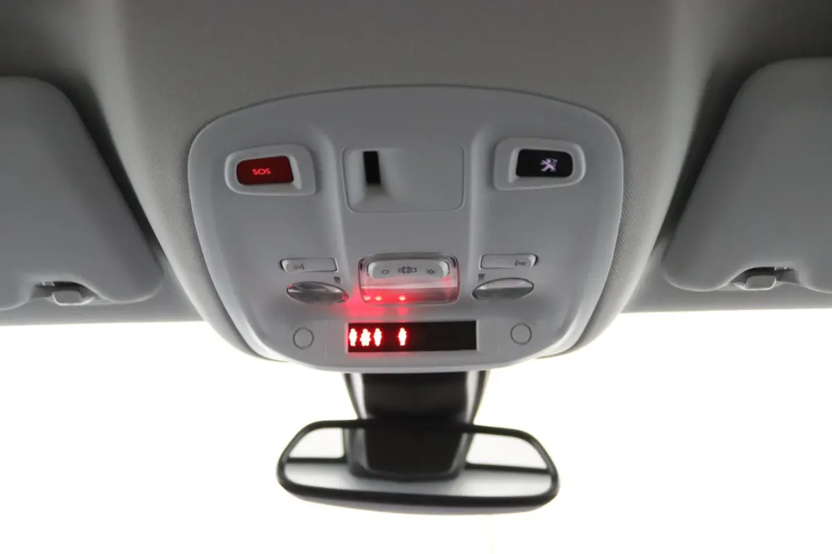 1.2 Premium*NAVI*ACC*HAAK*CAM*ECC*KEYLESS*CARPLAY*