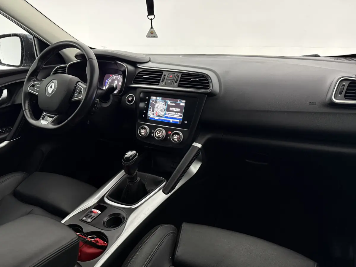 1.3 TCe Intens | Virtual | Camera | Carplay | Cruise | Trekhaak | Parkeersens.