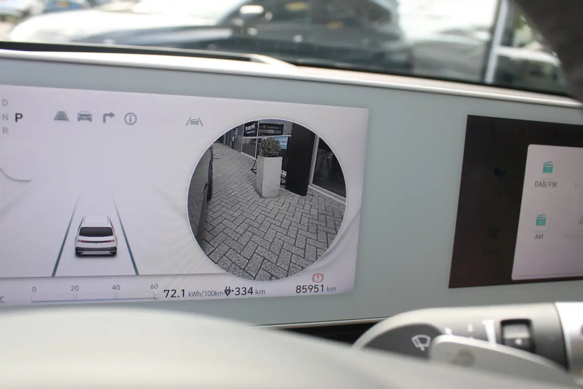 Lounge 73kWh | Achterbank in delen neerklapbaar | Achterstoelen elektrisch verstelbaar | Achterstoelen verwarmd