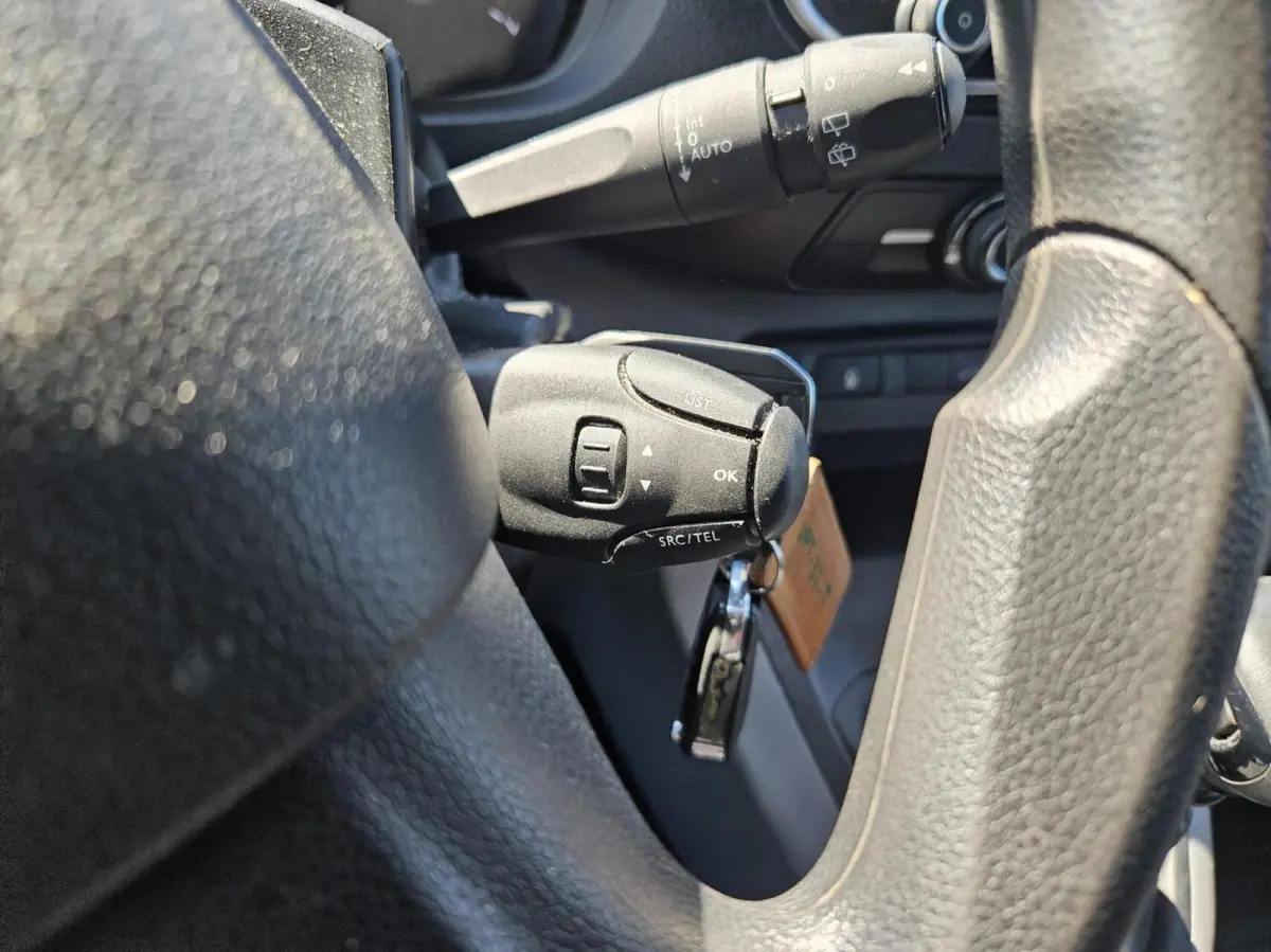 2.0 D-4D Airco Carplay Cruise 144pk