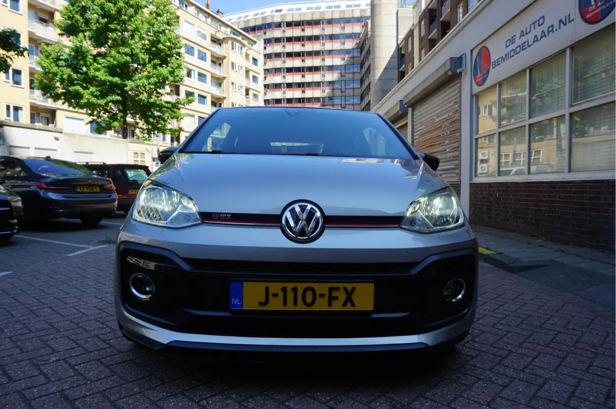 Up! 1.0 TSI GTI | Pano-dak | ca € 3.000,- upgrades | Sfeerverlichting | High Performance Audio |