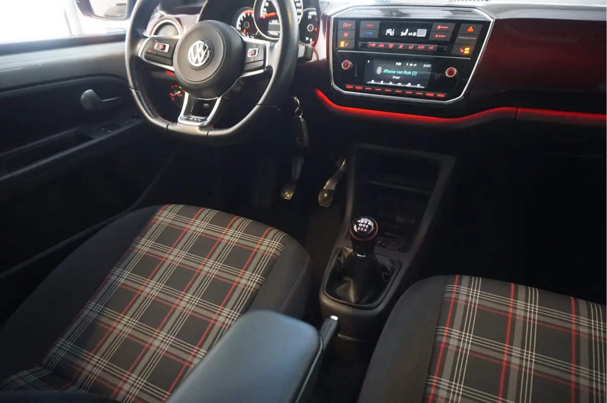 Up! 1.0 TSI GTI | Pano-dak | ca € 3.000,- upgrades | Sfeerverlichting | High Performance Audio |