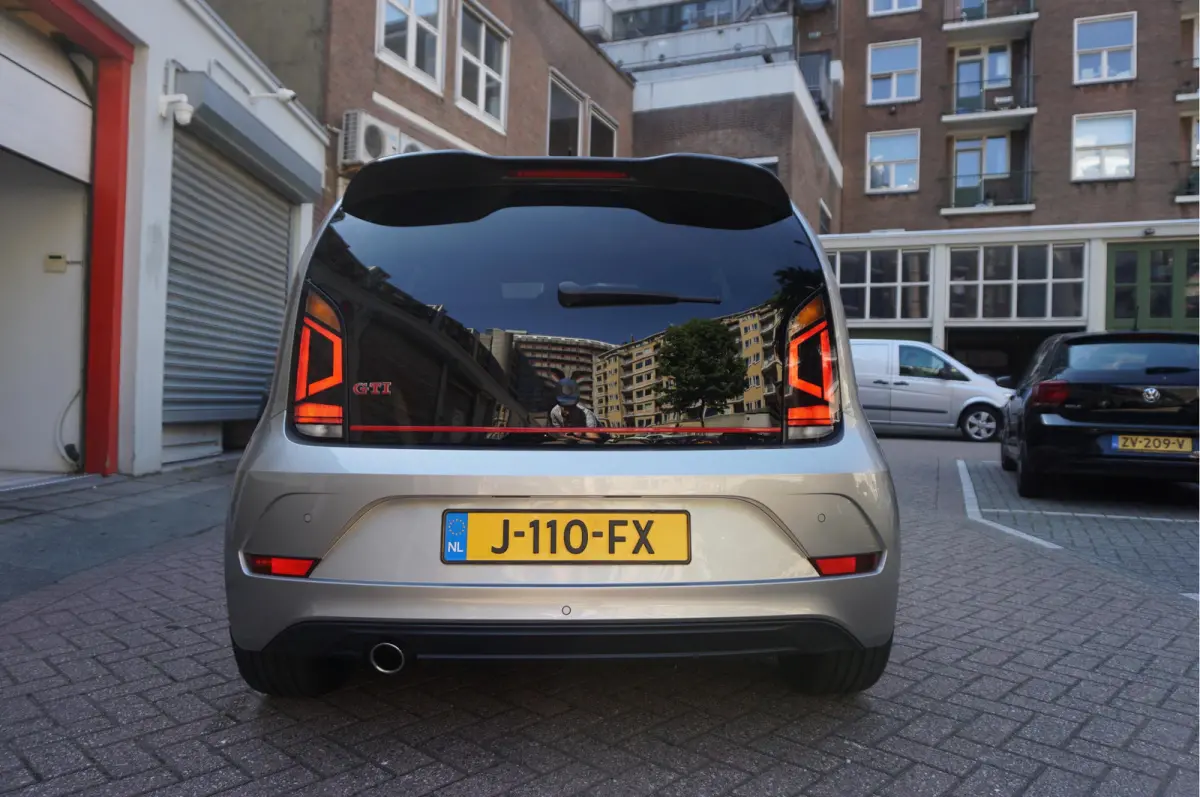 Up! 1.0 TSI GTI | Pano-dak | ca € 3.000,- upgrades | Sfeerverlichting | High Performance Audio |