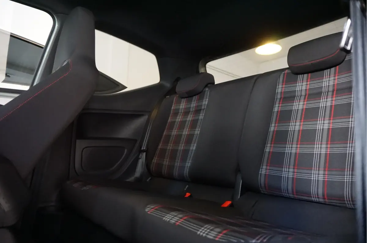 Up! 1.0 TSI GTI | Pano-dak | ca € 3.000,- upgrades | Sfeerverlichting | High Performance Audio |