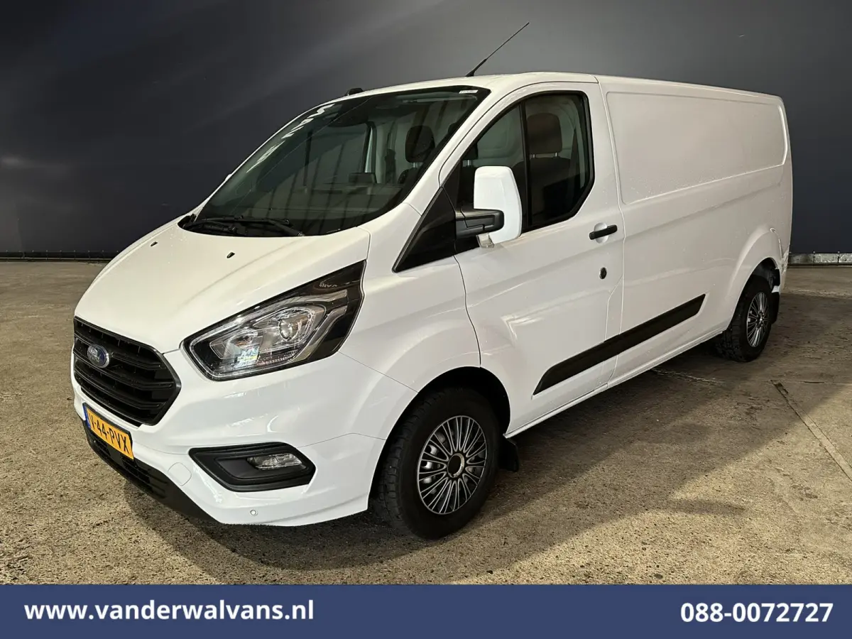 2.0 TDCI L2H1 Euro6 Airco | Camera | Navigatie | Apple Carplay | Cruisecontrol | LED Android Auto, Stoelverwarming, Verwarmde voorruit, Parkeersensoren, Bijrijdersbank, 2800kg trekvermogen