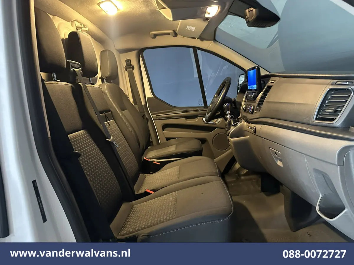 2.0 TDCI L2H1 Euro6 Airco | Camera | Navigatie | Apple Carplay | Cruisecontrol | LED Android Auto, Stoelverwarming, Verwarmde voorruit, Parkeersensoren, Bijrijdersbank, 2800kg trekvermogen