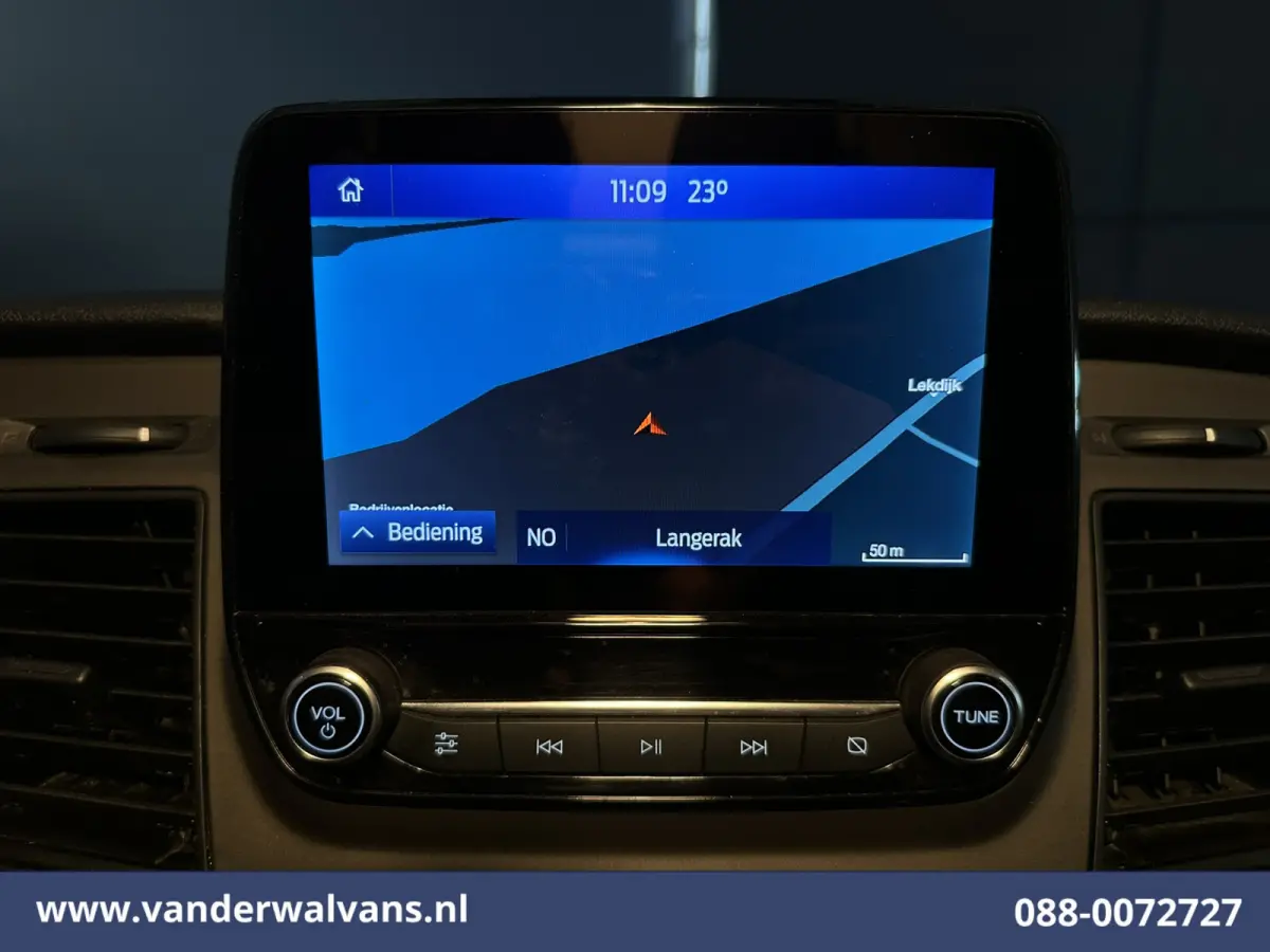 2.0 TDCI L2H1 Euro6 Airco | Camera | Navigatie | Apple Carplay | Cruisecontrol | LED Android Auto, Stoelverwarming, Verwarmde voorruit, Parkeersensoren, Bijrijdersbank, 2800kg trekvermogen