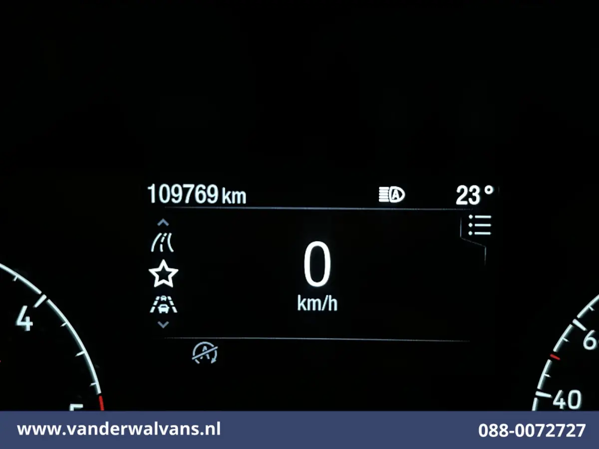 2.0 TDCI L2H1 Euro6 Airco | Camera | Navigatie | Apple Carplay | Cruisecontrol | LED Android Auto, Stoelverwarming, Verwarmde voorruit, Parkeersensoren, Bijrijdersbank, 2800kg trekvermogen
