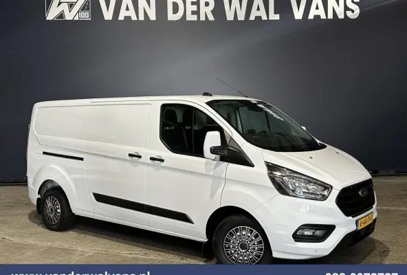 2.0 TDCI L2H1 Euro6 Airco | Camera | Navigatie | Apple Carplay | Cruisecontrol | LED Android Auto, Stoelverwarming, Verwarmde voorruit, Parkeersensoren, Bijrijdersbank, 2800kg trekvermogen