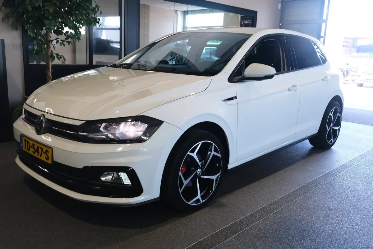 1.0 MPI R-Line Apple Carplay Cruise Airco MF-Stuur