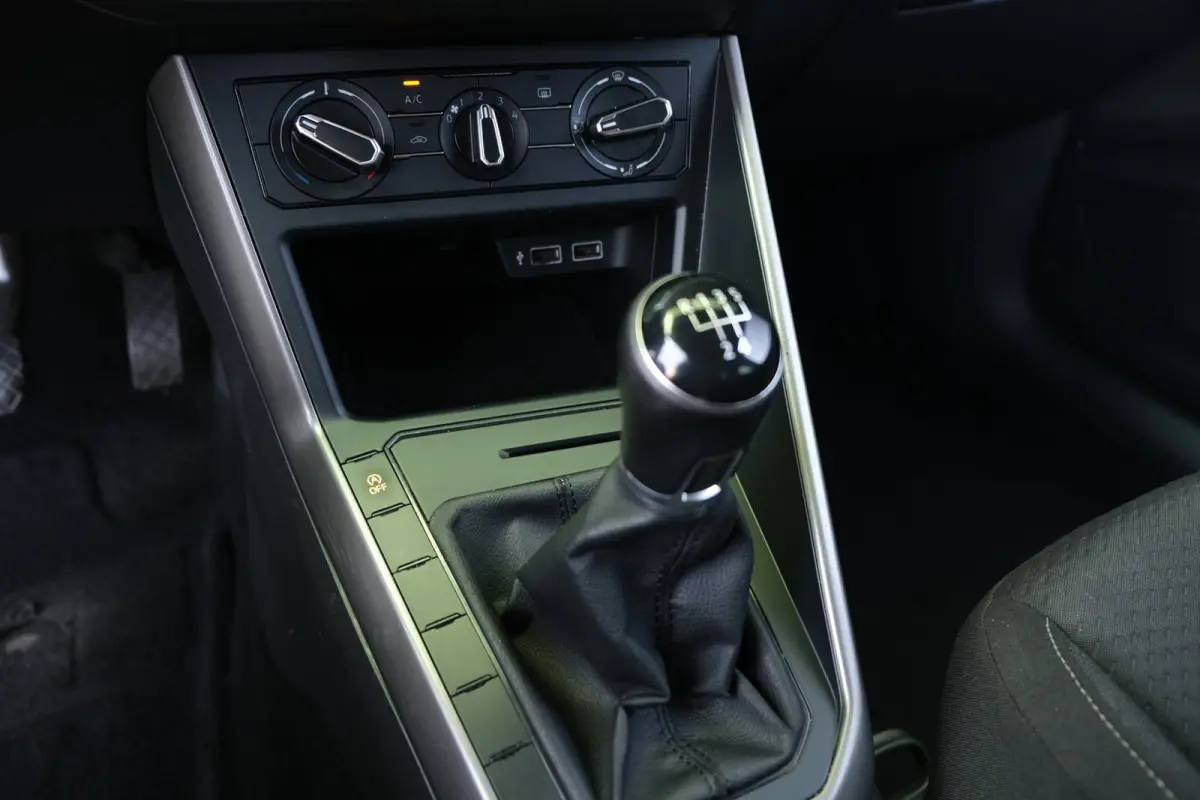 1.0 MPI R-Line Apple Carplay Cruise Airco MF-Stuur