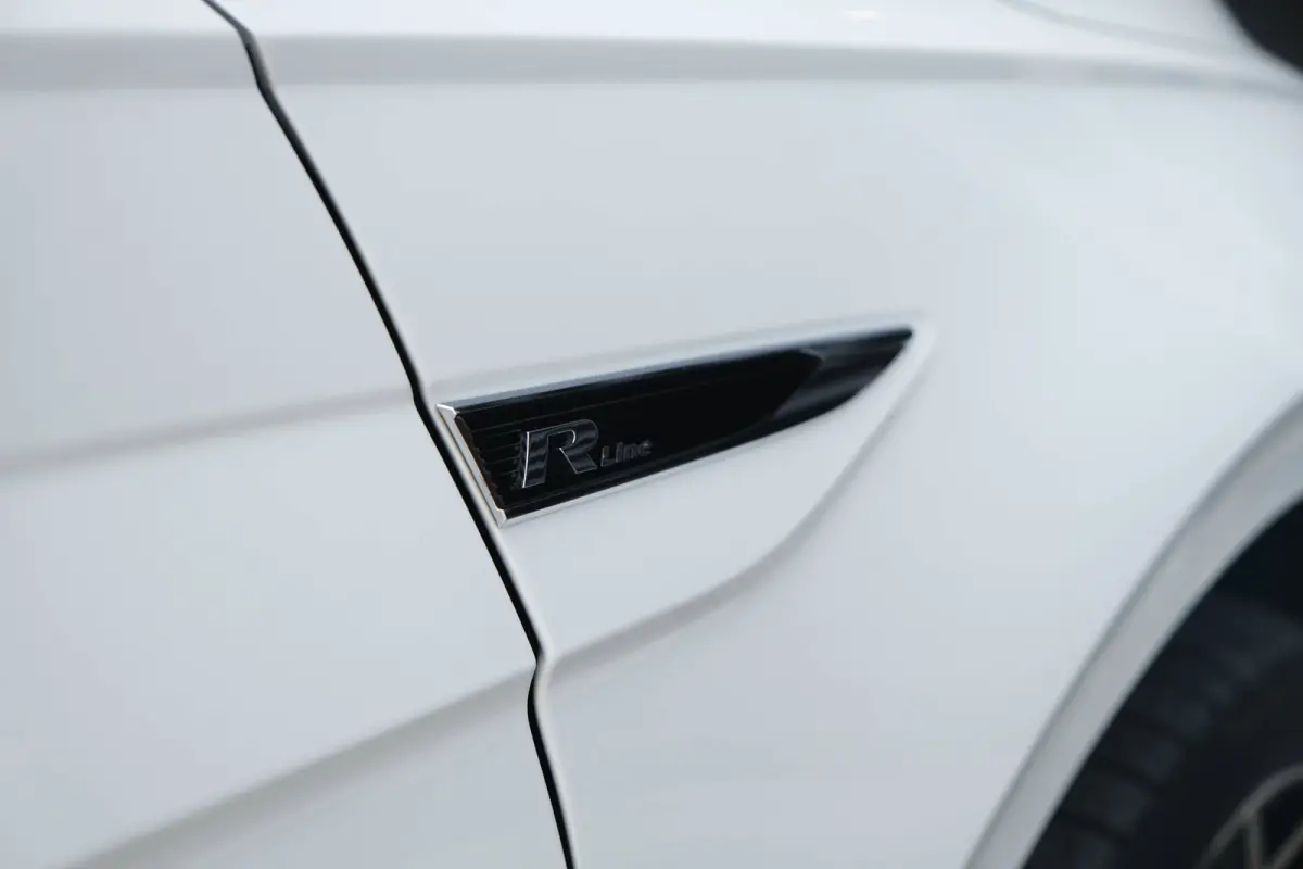 1.0 MPI R-Line Apple Carplay Cruise Airco MF-Stuur