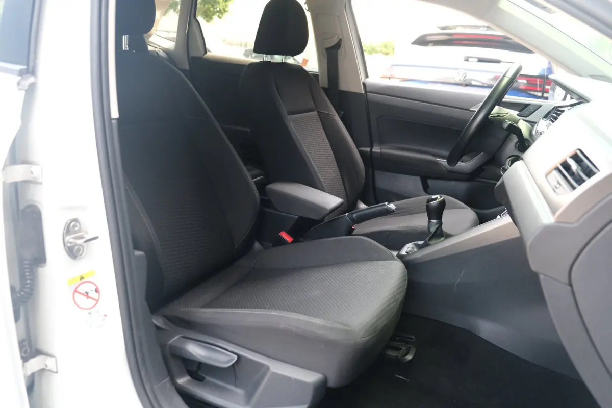 1.0 MPI R-Line Apple Carplay Cruise Airco MF-Stuur