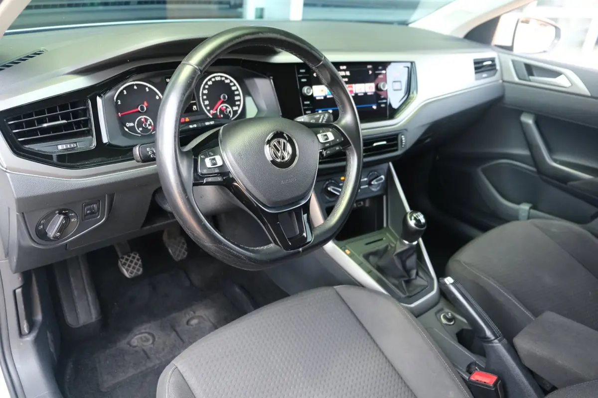 1.0 MPI R-Line Apple Carplay Cruise Airco MF-Stuur