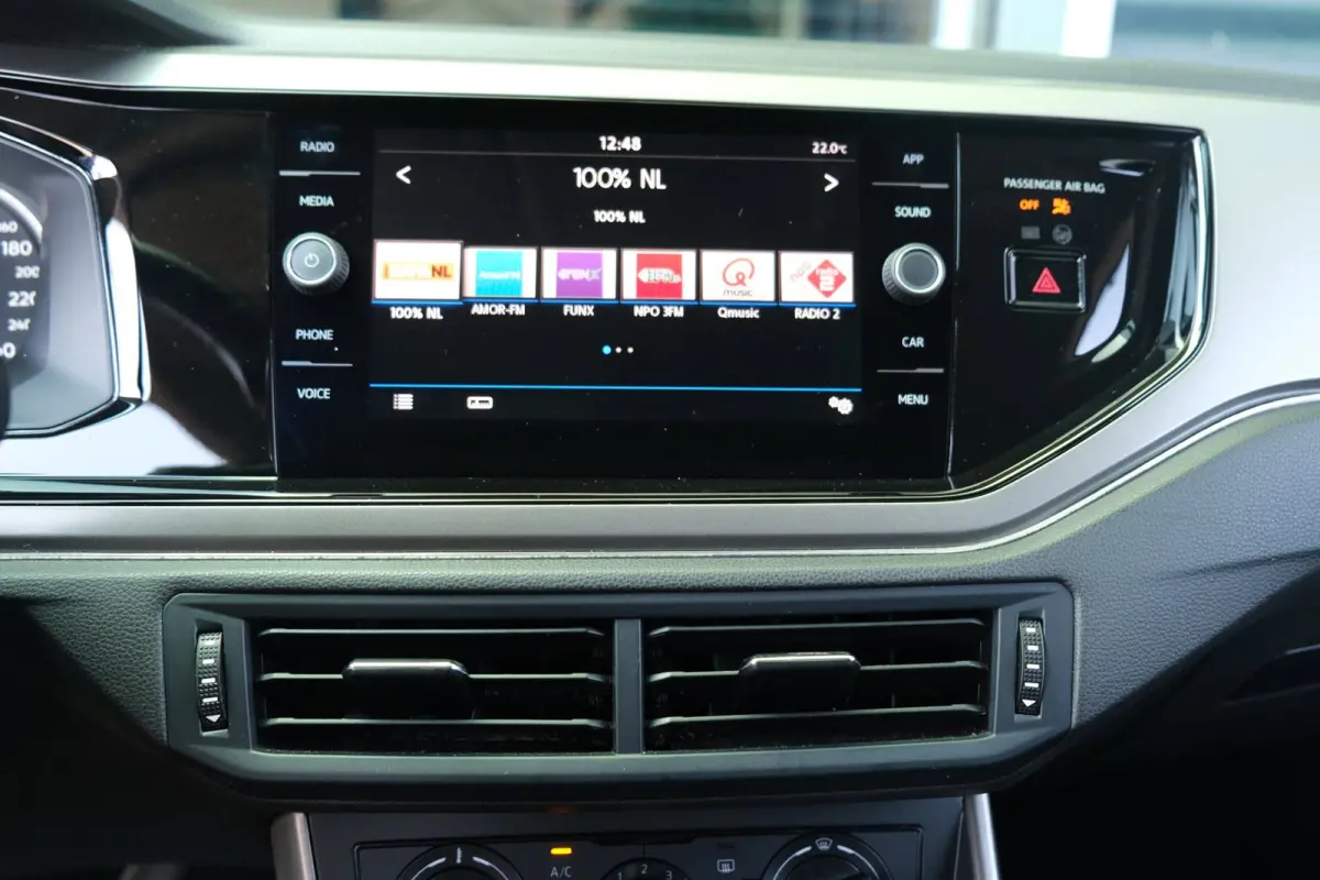 1.0 MPI R-Line Apple Carplay Cruise Airco MF-Stuur
