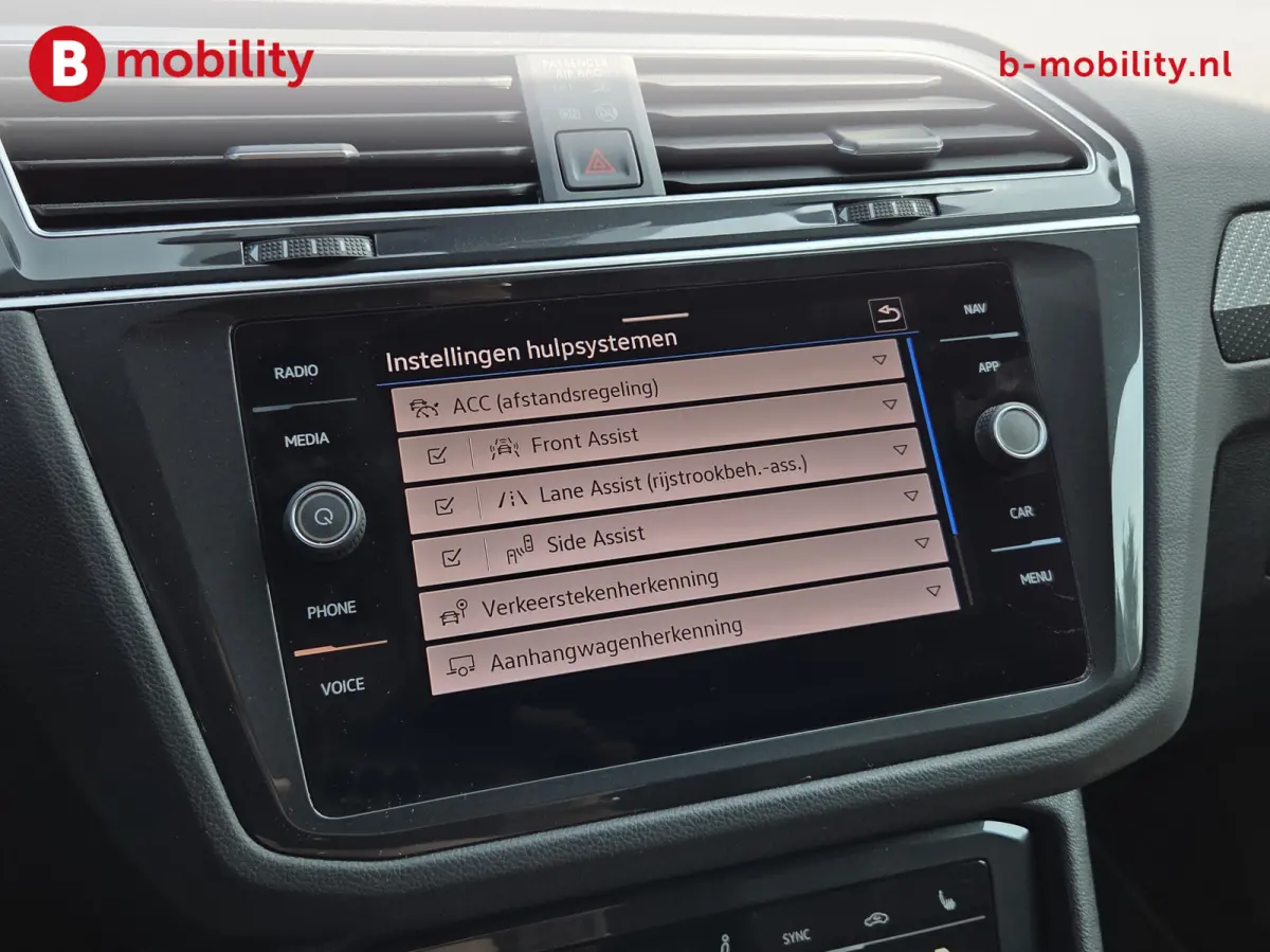 1.4 TSI eHybrid R-Line Trekhaak 1800kg Panoramadak NL Auto! | Adaptive Cruise Control | Stoel/Stuurwiel Verwarming | DAB Audio