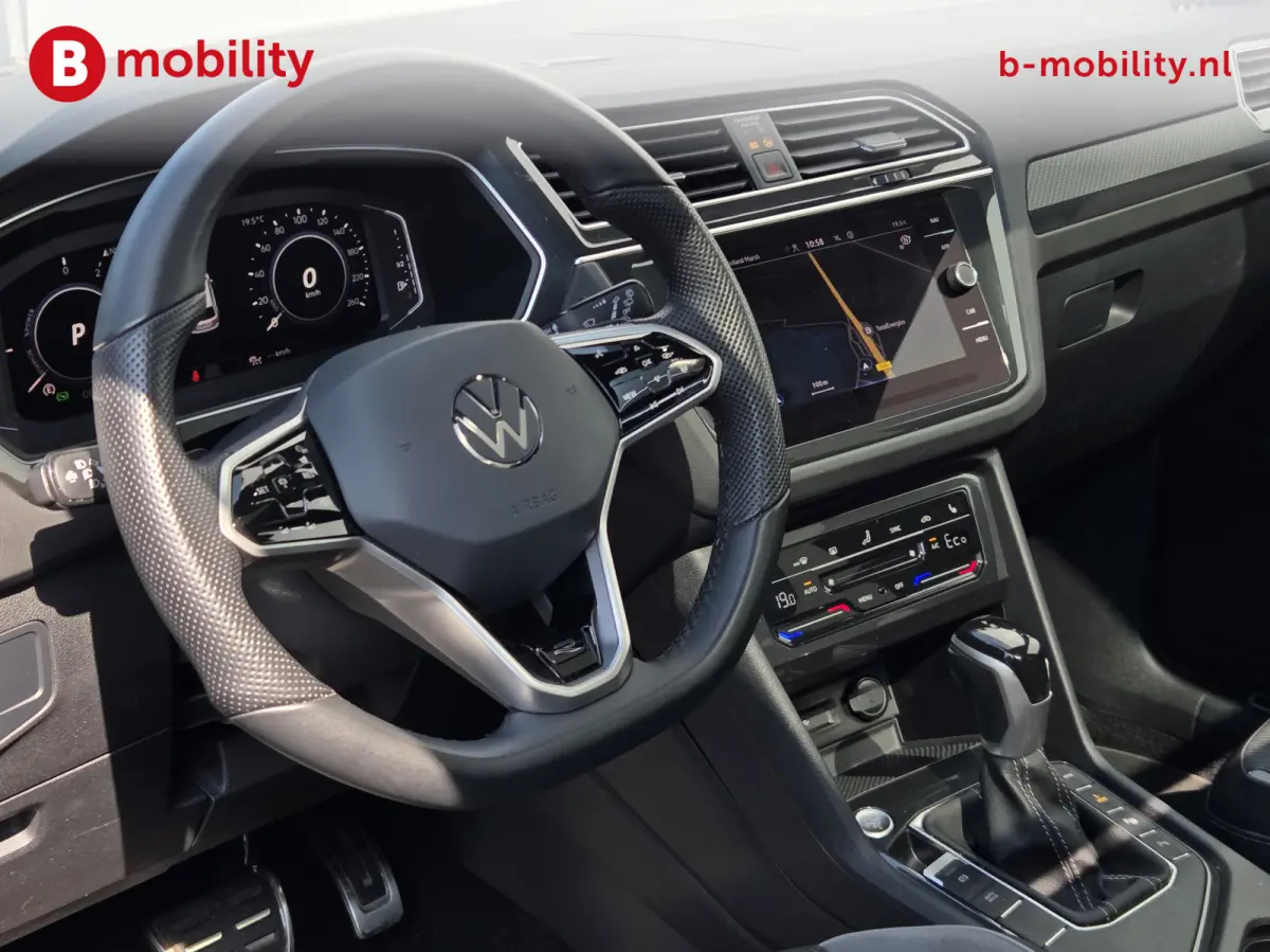 1.4 TSI eHybrid R-Line Trekhaak 1800kg Panoramadak NL Auto! | Adaptive Cruise Control | Stoel/Stuurwiel Verwarming | DAB Audio