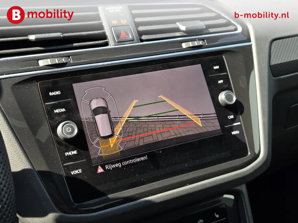 1.4 TSI eHybrid R-Line Trekhaak 1800kg Panoramadak NL Auto! | Adaptive Cruise Control | Stoel/Stuurwiel Verwarming | DAB Audio