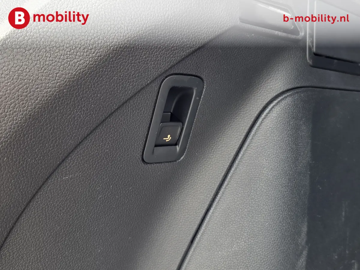 1.4 TSI eHybrid R-Line Trekhaak 1800kg Panoramadak NL Auto! | Adaptive Cruise Control | Stoel/Stuurwiel Verwarming | DAB Audio