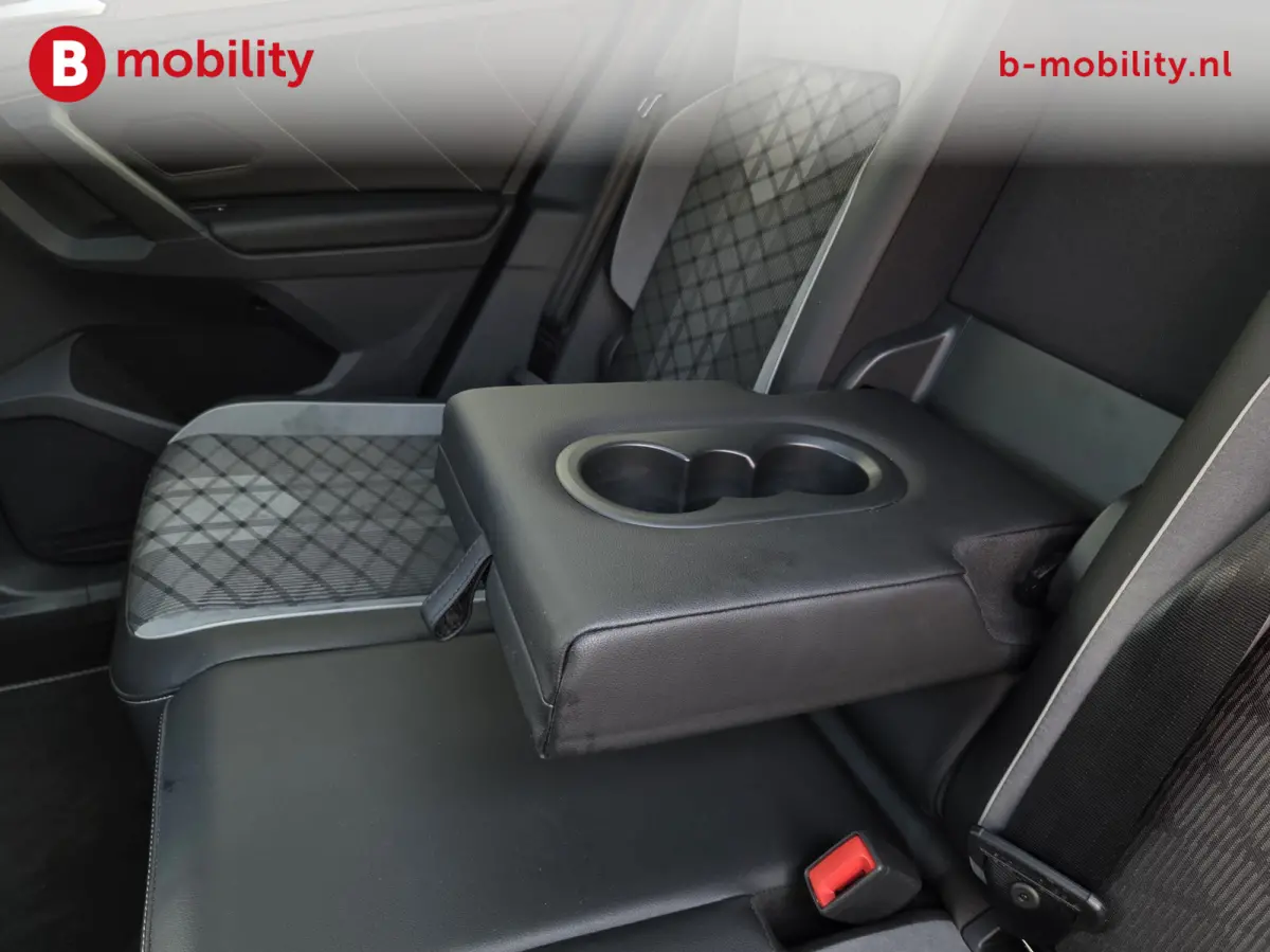 1.4 TSI eHybrid R-Line Trekhaak 1800kg Panoramadak NL Auto! | Adaptive Cruise Control | Stoel/Stuurwiel Verwarming | DAB Audio