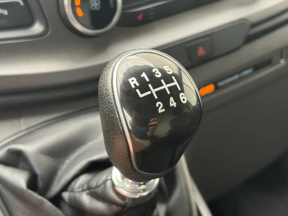 320 2.0 TDCI L2H1*A/C*CRUISE*HAAK*PDC*2800KG TRGW*