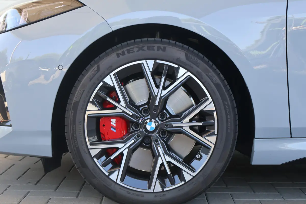 120 M Sport Design Edition | M Sport | Premium Pack | Stoel- en Stuurverwarming | Apple Carplay