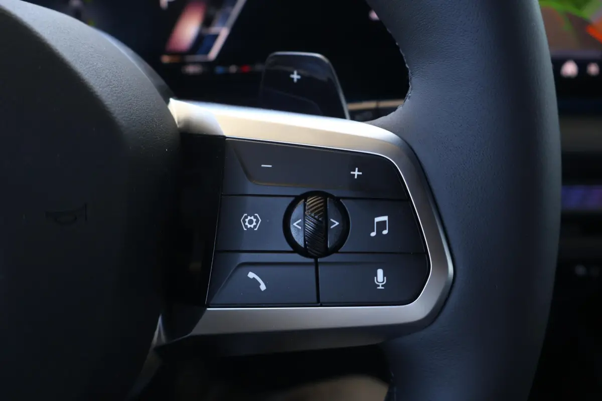 120 M Sport Design Edition | M Sport | Premium Pack | Stoel- en Stuurverwarming | Apple Carplay