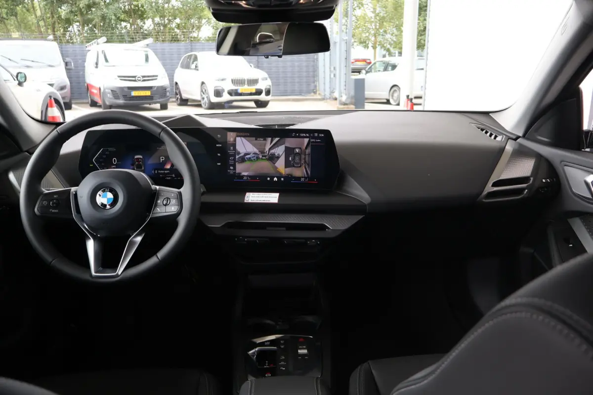 220 M Sport Design Edition | Driving Assistant | Innovation Pack | Voorstoelen Verwarmd