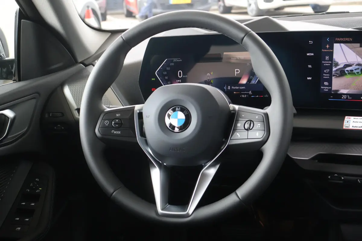 220 M Sport Design Edition | Driving Assistant | Innovation Pack | Voorstoelen Verwarmd